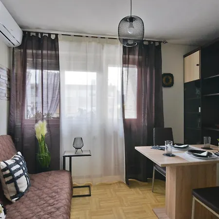 Parkview With Balcony ספליט