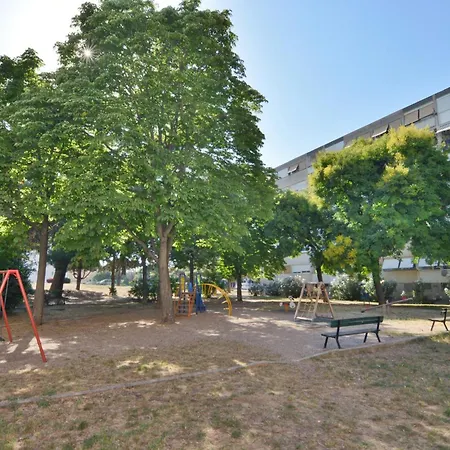 Parkview With Balcony Апартаменты *